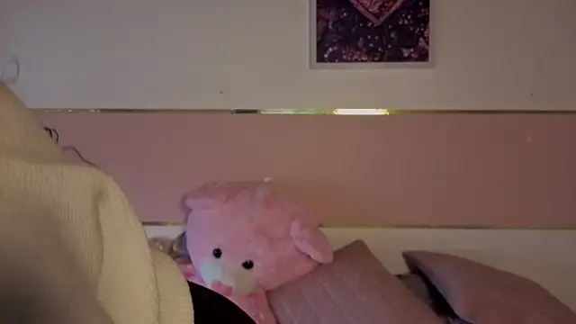 Charlotte  Miller online show from 11/20/25, 12:05