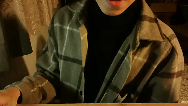 Snapshot of KYU890428 chatting on 03/05/26, 04:14 KYU890428 online show from 03/05/26, 04:14