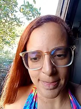 Snapshot of AliceRuivinha2 chatting on 05/05/26, 10:34 AliceRuivinha2 online show from 05/05/26, 10:34