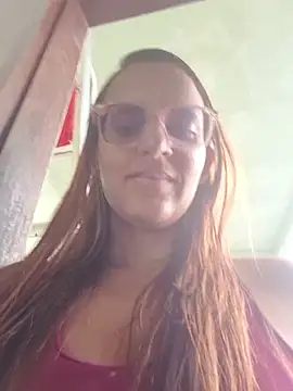 AliceRuivinha2 online show from 06/18/26, 03:49