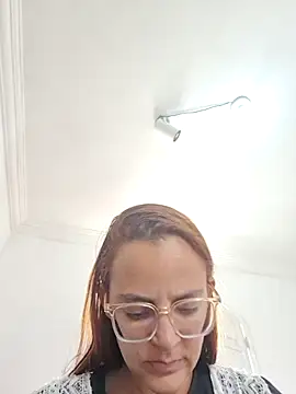 AliceRuivinha2 online show from 07/05/26, 02:35