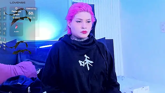 Snapshot of jinxv_nuss chatting on 04/02/26, 02:42 jinxv nuss online show from 04/02/26, 02:42