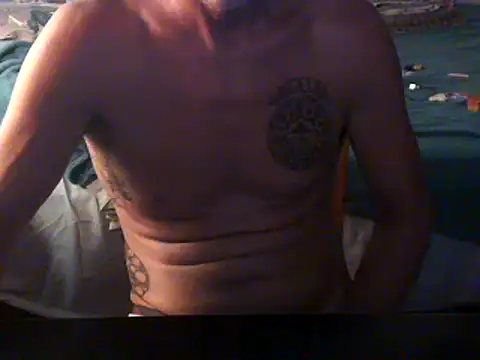 Snapshot of GoloZeusMax chatting on 01/16/25, 10:12 GoloZeusMax online show from 01/16/25, 10:12