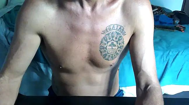 Snapshot of GoloZeusMax chatting on 02/07/25, 06:34 GoloZeusMax online show from 02/07/25, 06:34