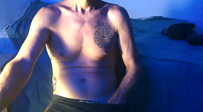 Snapshot of GoloZeusMax chatting on 02/09/25, 05:40 GoloZeusMax online show from 02/09/25, 05:40