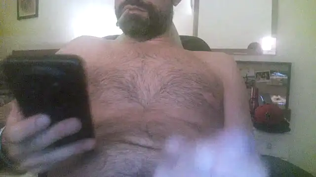 Snapshot of Patrickhound chatting on 02/01/26, 01:26 Patrickhound online show from 02/01/26, 01:26