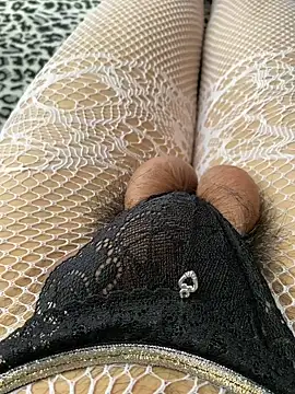 Snapshot of k4ty-X chatting on 01/04/25, 05:37 k4ty-X online show from 01/04/25, 05:37