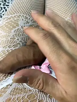 Snapshot of k4ty-X chatting on 01/05/25, 12:31 k4ty-X online show from 01/05/25, 12:31