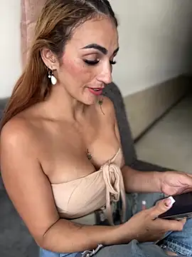 Samantha bigboobs online show from 03/01/25, 09:15