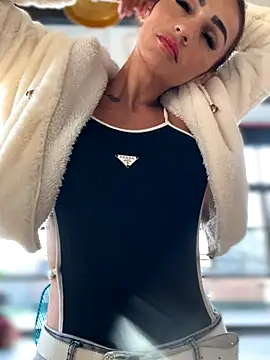 Samantha bigboobs online show from 10/29/25, 10:00