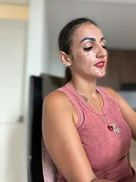 Snapshot of Samantha_bigboobs chatting on 06/05/26, 07:52 Samantha bigboobs online show from 06/05/26, 07:52