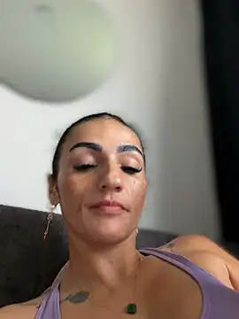 Snapshot of Samantha_bigboobs chatting on 07/09/26, 01:26 Samantha bigboobs online show from 07/09/26, 01:26