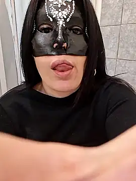 Snapshot of desyree89 chatting on 02/09/26, 02:54 desyree89 online show from 02/09/26, 02:54