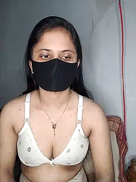 Snapshot of Hot_Nila chatting on 03/06/25, 03:02 Hot Nila online show from 03/06/25, 03:02