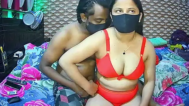 Hot Nila online show from 06/21/26, 02:58