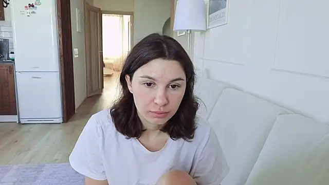 KristineEsme online show from 05/11/26, 07:36