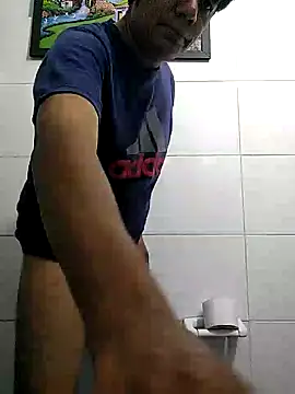 Snapshot of escorpio50jt chatting on 02/26/25, 10:47 escorpio50jt online show from 02/26/25, 10:47