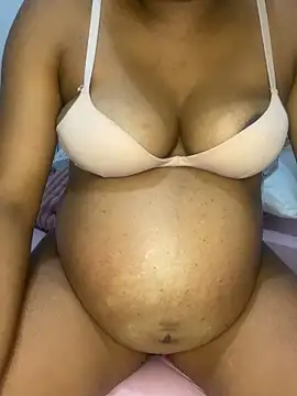 Snapshot of Mariaapimentinha chatting on 12/19/25, 01:23 Mariaapimentinha online show from 12/19/25, 01:23