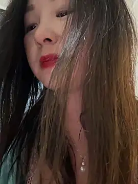 Snapshot of SSSniang- chatting on 01/18/25, 12:15 SSSniang- online show from 01/18/25, 12:15