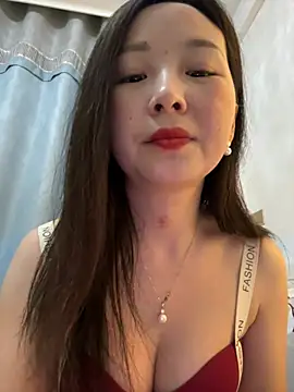 Snapshot of SSSniang- chatting on 02/14/25, 12:36 SSSniang- online show from 02/14/25, 12:36