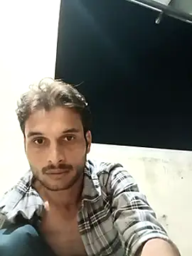 Snapshot of Jaisboy chatting on 01/06/25, 06:31 Jaisboy online show from 01/06/25, 06:31