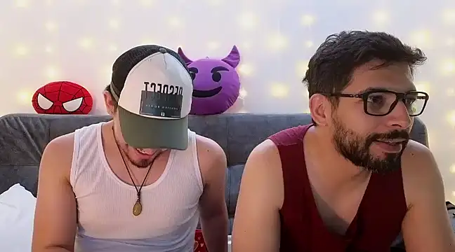 Snapshot of ErickBrant chatting on 02/05/25, 05:30 ErickBrant online show from 02/05/25, 05:30