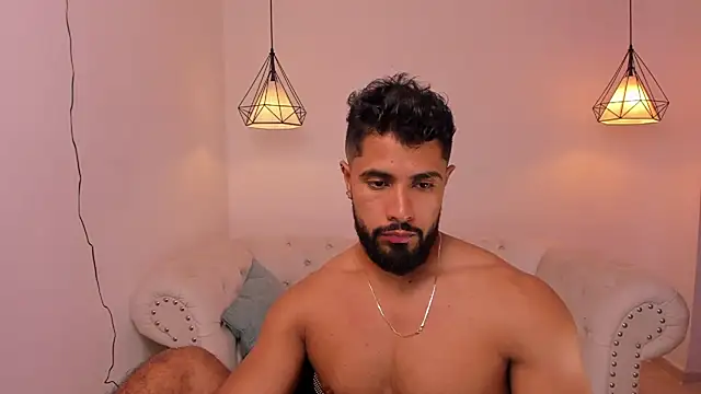 Santiago huntt online show from 12/06/24, 12:56