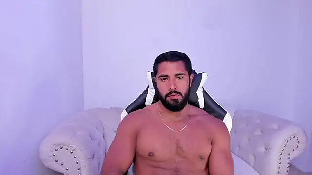 Santiago huntt online show from 10/19/25, 03:56