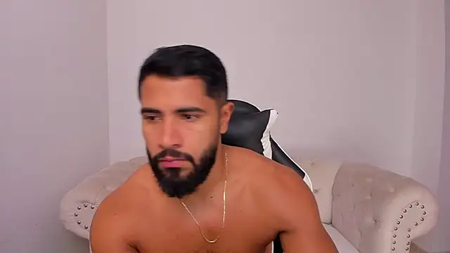 Snapshot of Santiago_huntt chatting on 01/09/26, 12:41 Santiago huntt online show from 01/09/26, 12:41