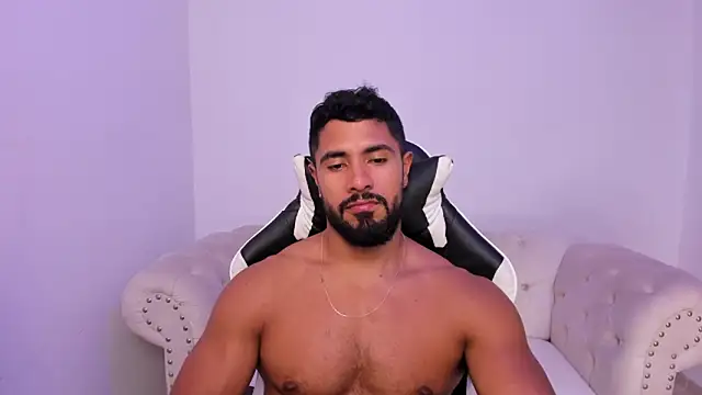 Snapshot of Santiago_huntt chatting on 03/03/26, 08:48 Santiago huntt online show from 03/03/26, 08:48