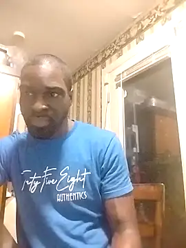 Snapshot of Ass_Everywere chatting on 02/24/25, 06:27 Ass Everywere online show from 02/24/25, 06:27