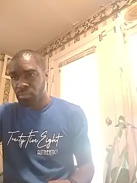 Snapshot of Ass_Everywere chatting on 02/24/25, 04:58 Ass Everywere online show from 02/24/25, 04:58