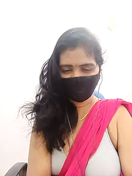 Lucky-Deepthi online show from 11/17/25, 08:14