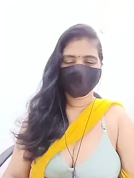 Snapshot of Lucky-Deepthi chatting on 06/21/26, 02:47 Lucky-Deepthi online show from 06/21/26, 02:47