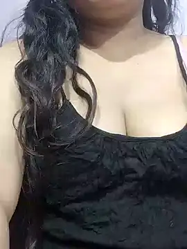 Snapshot of BigAssSarah chatting on 01/07/25, 10:08 BigAssSarah online show from 01/07/25, 10:08