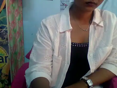 Snapshot of Barbie_183 chatting on 06/24/26, 05:17 Barbie 183 online show from 06/24/26, 05:17
