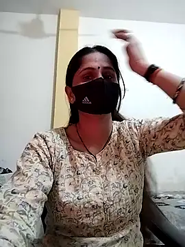 Snapshot of priyancyfun chatting on 01/30/25, 03:19 priyancyfun online show from 01/30/25, 03:19