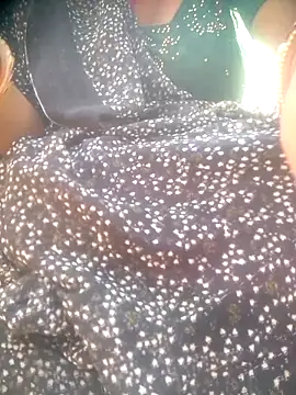 Amaya Bajwa online show from 11/29/25, 09:45