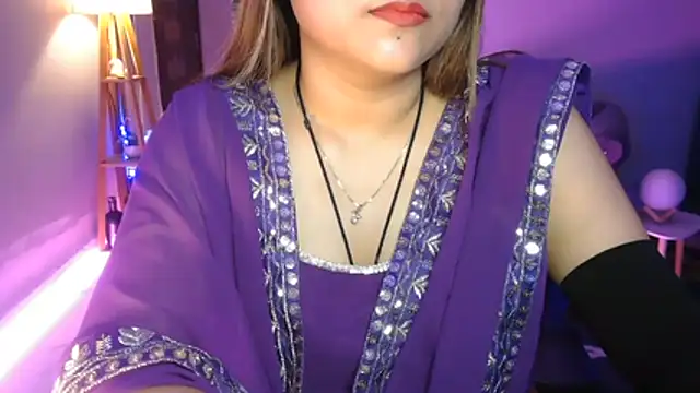 Snapshot of Mitikaa chatting on 06/16/26, 01:58 Mitikaa online show from 06/16/26, 01:58