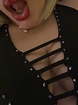 Snapshot of Maya_mimi chatting on 03/13/26, 02:07 Maya mimi online show from 03/13/26, 02:07