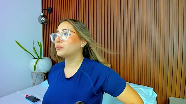 antonella cutie  online show from 03/10/25, 07:29