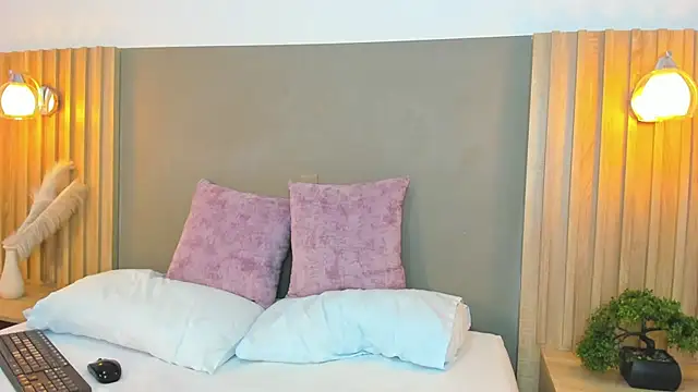 antonella cutie  online show from 03/12/25, 04:02