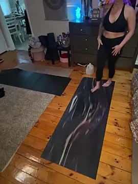 Snapshot of kittiekatieyogi chatting on 02/17/25, 09:52 kittiekatieyogi online show from 02/17/25, 09:52