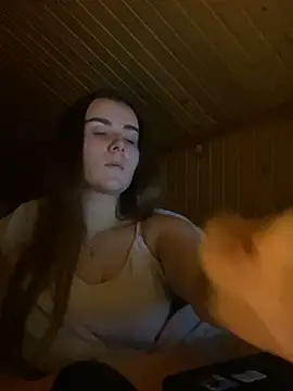 Snapshot of mewKate chatting on 01/21/25, 09:15 mewKate online show from 01/21/25, 09:15