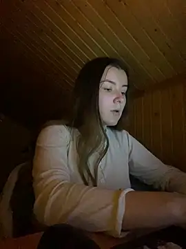 Snapshot of mewKate chatting on 01/24/25, 04:17 mewKate online show from 01/24/25, 04:17