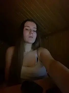 Snapshot of mewKate chatting on 01/25/25, 07:49 mewKate online show from 01/25/25, 07:49