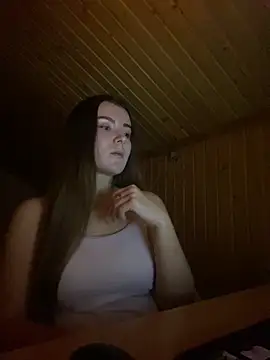 Snapshot of mewKate chatting on 01/26/25, 04:30 mewKate online show from 01/26/25, 04:30