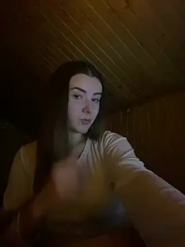 Snapshot of mewKate chatting on 02/02/25, 05:04 mewKate online show from 02/02/25, 05:04