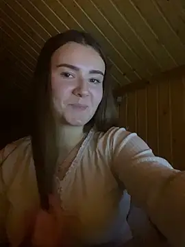 Snapshot of mewKate chatting on 02/02/25, 08:08 mewKate online show from 02/02/25, 08:08