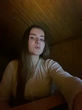 Snapshot of mewKate chatting on 02/06/25, 04:58 mewKate online show from 02/06/25, 04:58